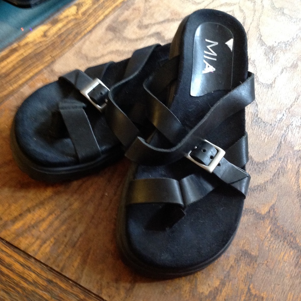 Mia strappy leather sandal